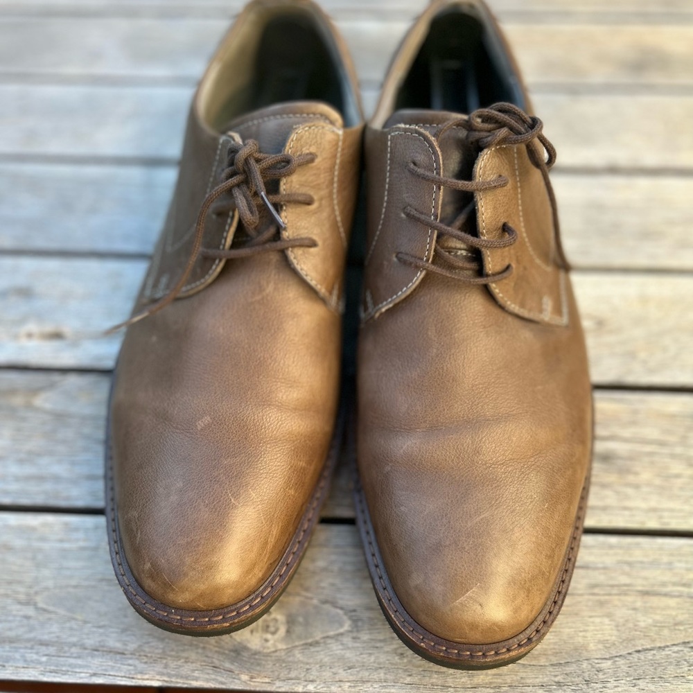 Leather Ecco Dress shoes size 10.5 (44) in excellent condition